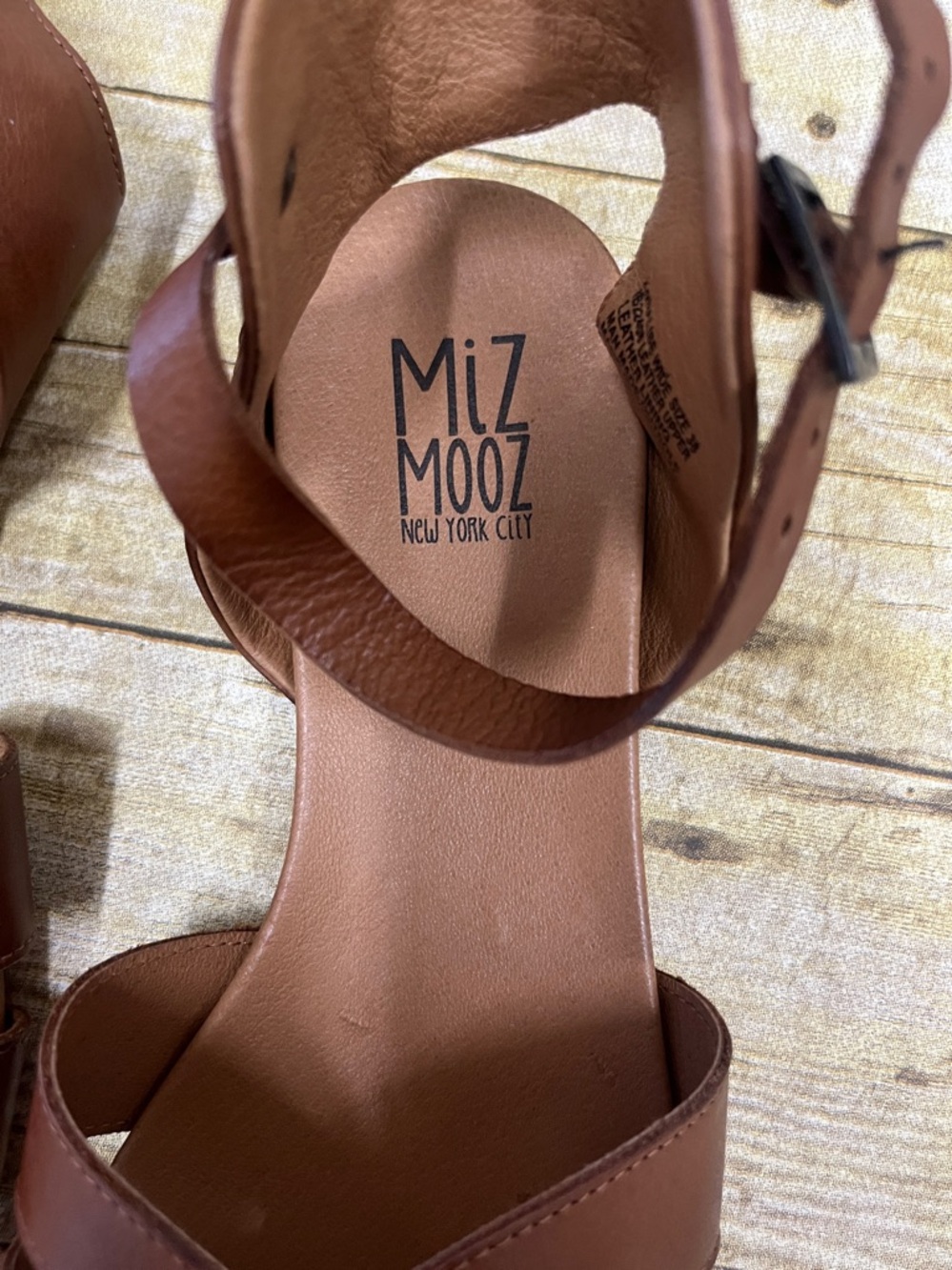 Miz Mooz Tan Brown Leather Cutout Ankle-Strap Sandals size 7.5 - Picture 6 of 6